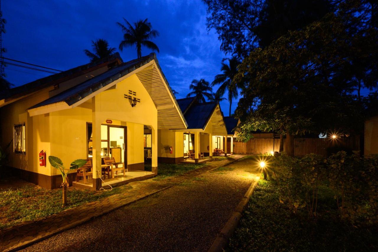 Wapi Resort Koh Lipe Extérieur photo